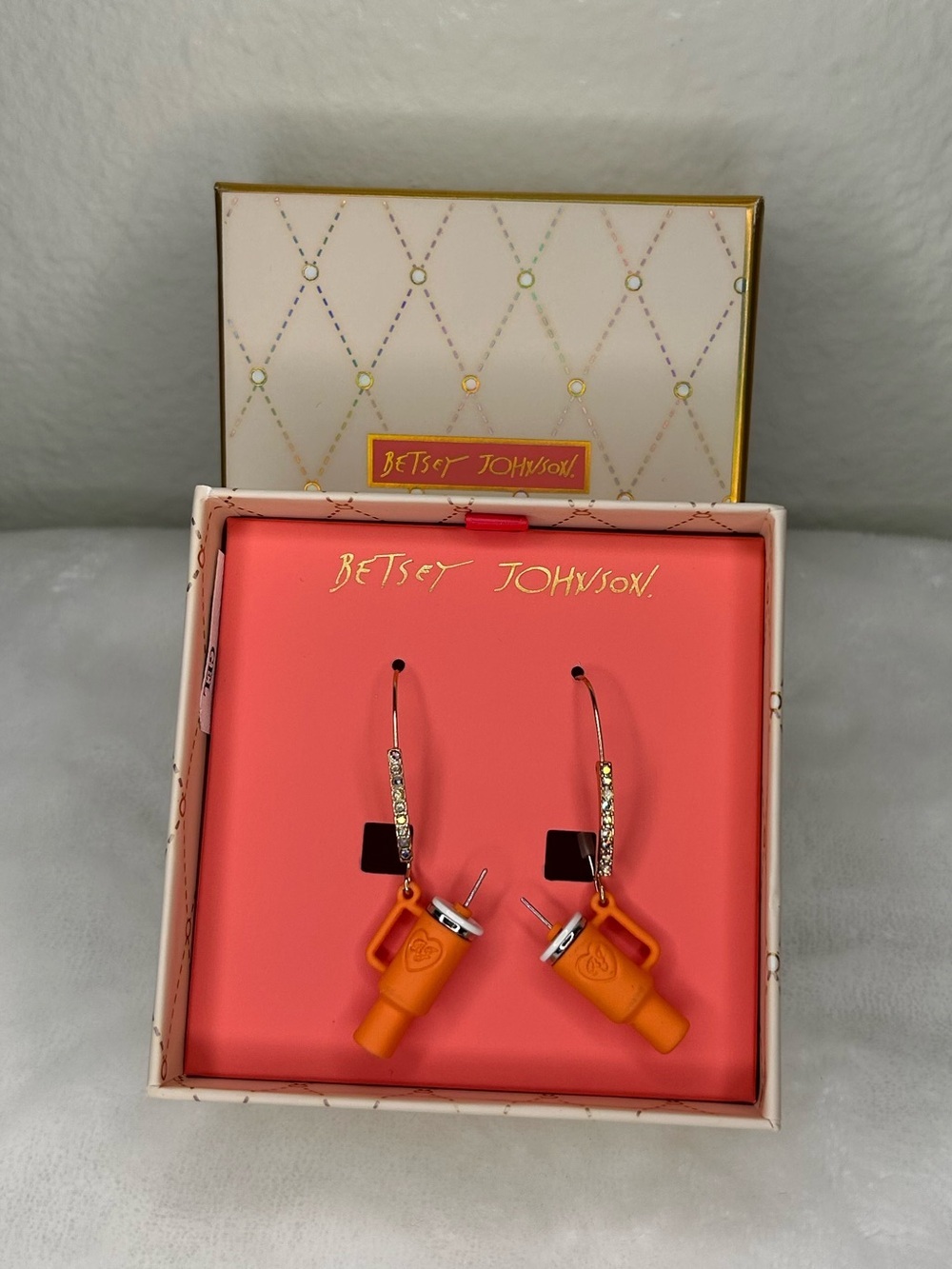 Betsey Johnson Tumbler Cup Drop Earrings NWT